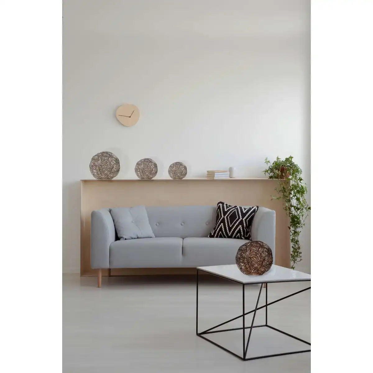 LED Außenkugel "MISTEL" Ø 50 cm , für Außen, Stehleuchte - Metall - Aluminium - mit integrierter LED - Deko außen