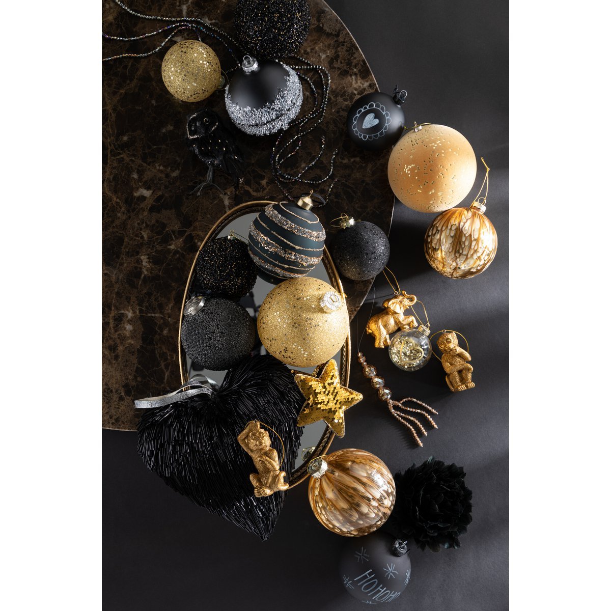 J-Line Box von 4 Weihnachtskugeln Sternchen Glas schwarzes Medium