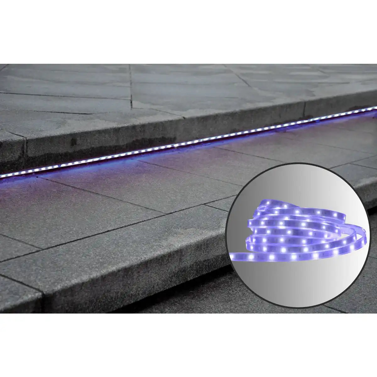 Der LED "Stripe" outdoor 1000 cm, 36 Watt, warmweiß, mit Farbwechsler, dimmbar, inkl. Fernbedienung und Zubehör