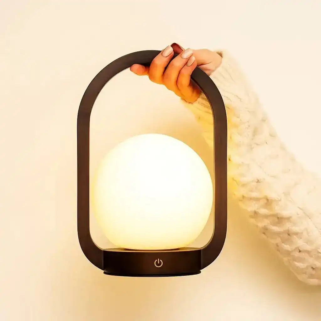 Skye dunkelbraune kabellose Holzlampe | Wiederaufladbares und dimmbares Design