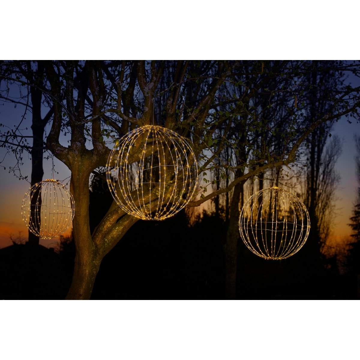Weihnachtsbeleuchtungskugel mit klassischen weißen LED-Lichtern - Ø40 cm - Silber