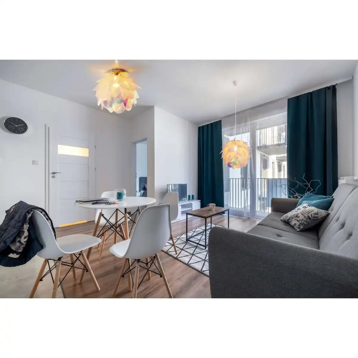 Pendelleuchte "FORA" aus Metall und irisierendem Kunststoff, E27-Fassung, Beleuchtung für Wohnzimmer, Esszimmer und Büro, Ø40 cm