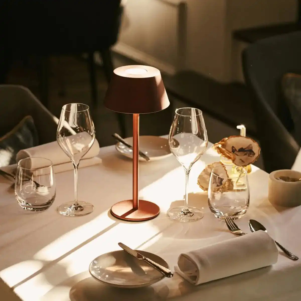 Milou Bronze - Tischlampe ohne Kabel l moderne, Design- und 3 Lichtmodi