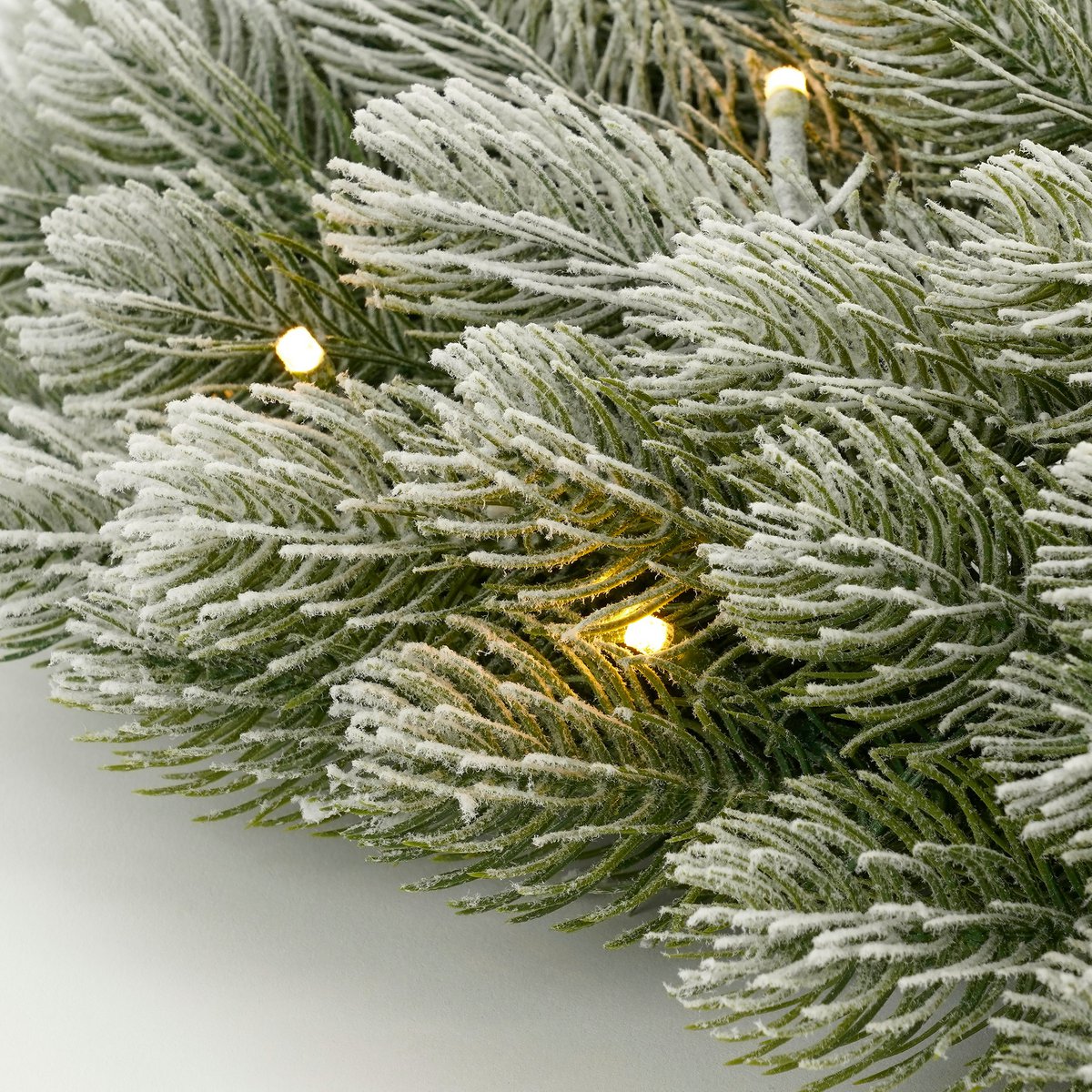 Weihnachtskranz mit LED-Beleuchtung – Ø60 cm – Grün gefrostet