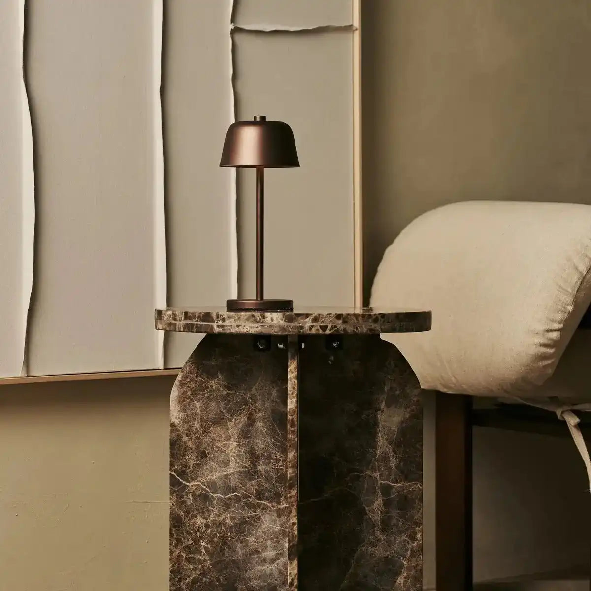 Anton Espresso Brown wiederaufladbare Tischlampe | Stilvolle und schnurlose Beleuchtung