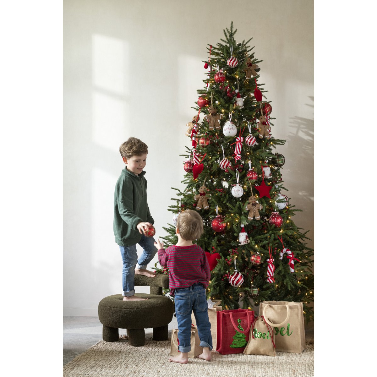 J-Line Weihnachtsbaum – Kunststoff – grün – LED-Lichter