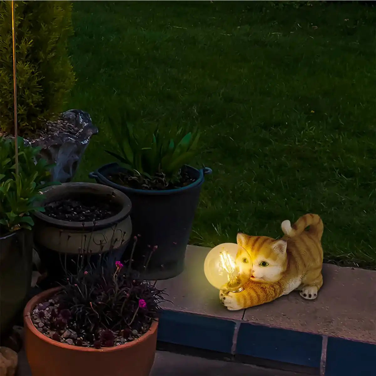 LED-Solar-Outdoorleuchte "KATZE" 25 cm lang- Außen Deko aus braunem Kunststoff mit integrierten LEDs