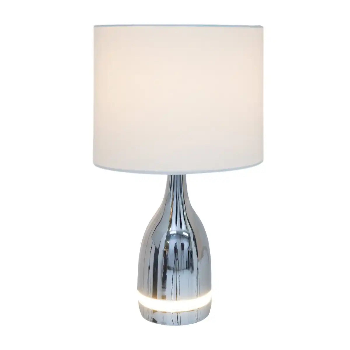 Die LED-Tischleuchte "COSIMA" ist insgesamt 43,5 cm hoch, Schirm Ø 25 cm, aus Metall, Kunststoff, Textilmaterial in den Farben Chrom und Weiß. Sowohl integrierte LEDs im Leuchtenfuß als auch E14-Fassung