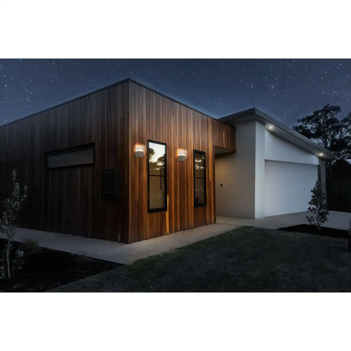 LED Außen-Wandleuchte "LEAH" aus Metall und Kunststoff in Stahl-blank, integrierte LED