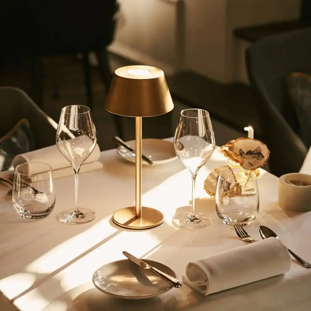Milou Gold - Tischlampe ohne Kabel l moderne, Design- und 3 Lichtmodi