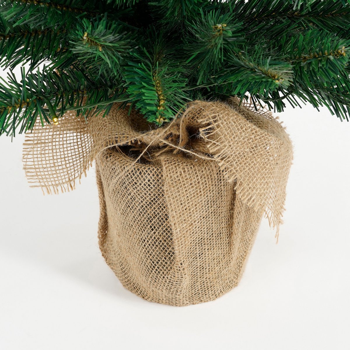 Künstlicher Weihnachtsbaum von Gerlos aus Jute – H90 x Ø41 cm – Grün
