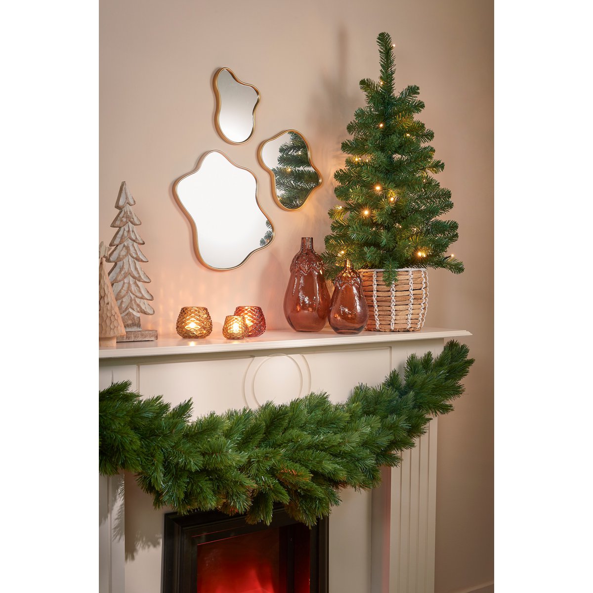 Künstlicher Weihnachtsbaum im Topf mit LED-Beleuchtung – H90 x Ø50 cm – Grün
