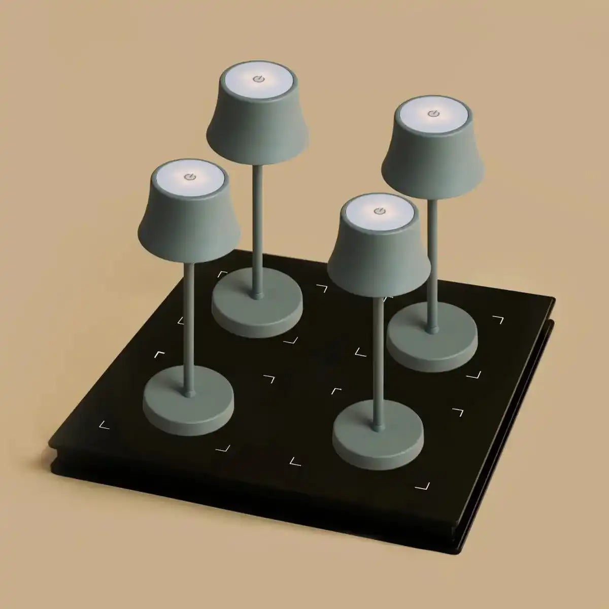 Combi Set Professional-4 x de pijp Mini Maus grau wiederaufladbare Tischlampen & 1 x Amstel Wireless Ladestation mit Qi-Technologie