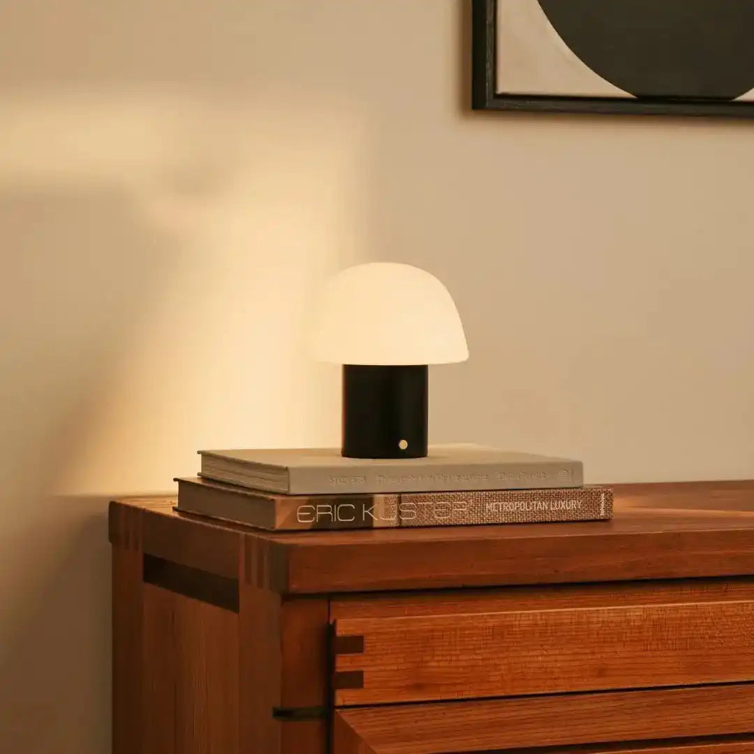 Yannick Black Tischlampe ohne Kabel - modern, Batterie und dauerhaft