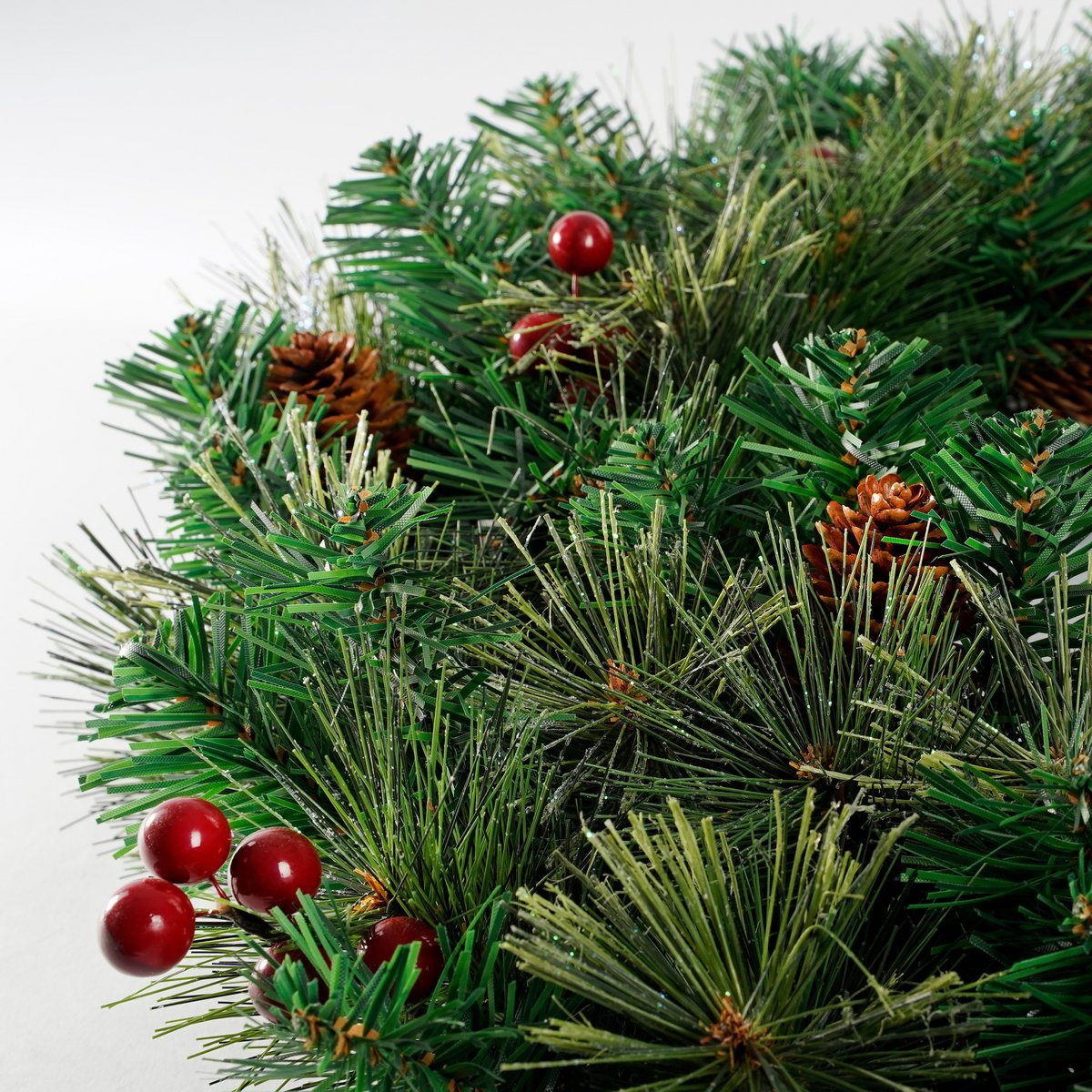 Weihnachtskranz mit Dekoration - Ø60 cm - grün