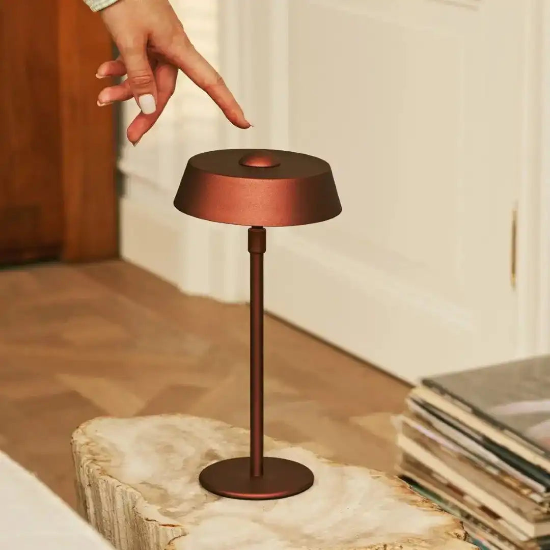 Luca Bronze - USB wiederaufladbare Lampe l minimalistisch, verspielt und dimmbar