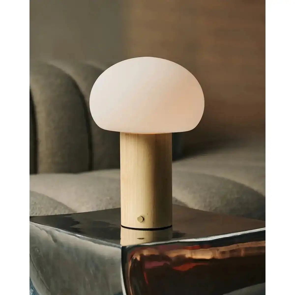 Sam hellbraunes Holztischlampe mit Glas & wiederaufladbarem Akku | Dimmbare und vielseitige Beleuchtung