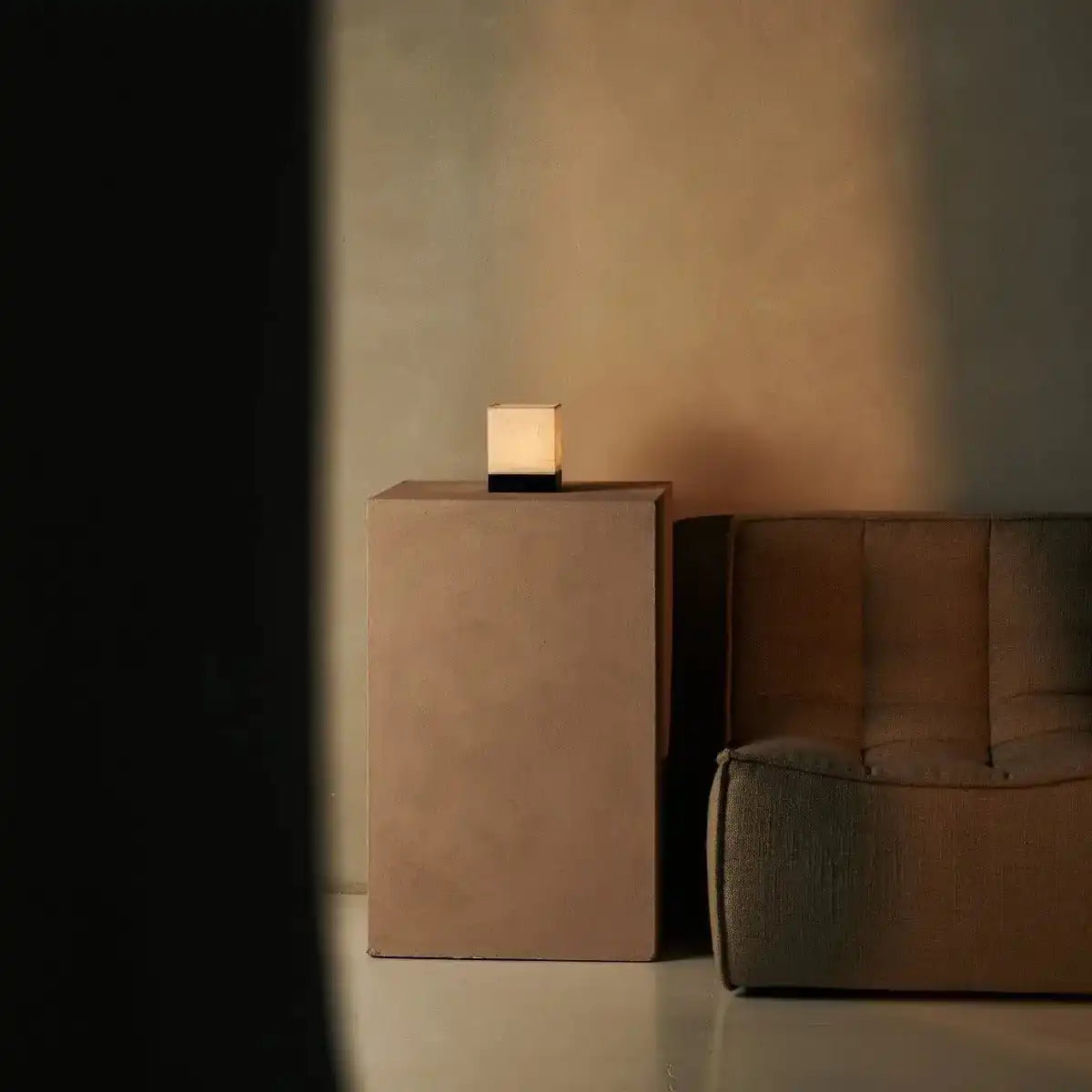 Zano schwarze drahtlose Lampe mit Holz und Leinen - Stimmungsbeleuchtung, LED -Tischlampe mit Batterie