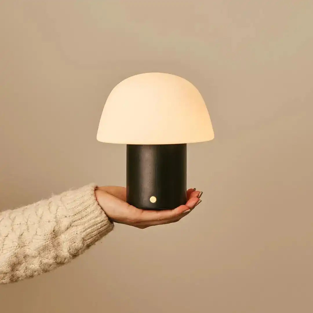 Yannick Black Tischlampe ohne Kabel - modern, Batterie und dauerhaft