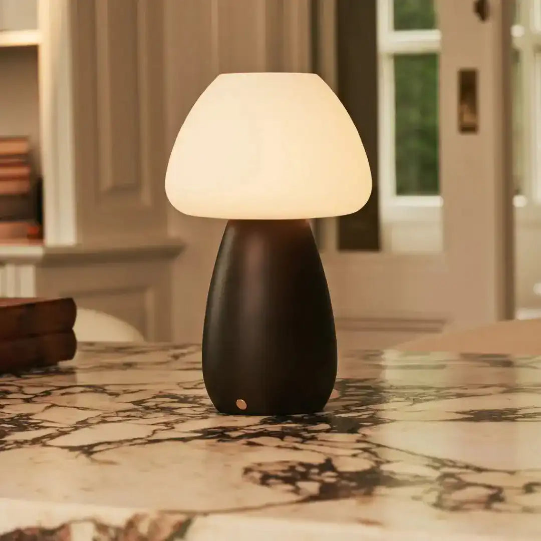 Bären Sie dunkelbraune stilvolle wiederaufladbare Lampe-schnurlos, dimmbar, umweltfreundliches Design