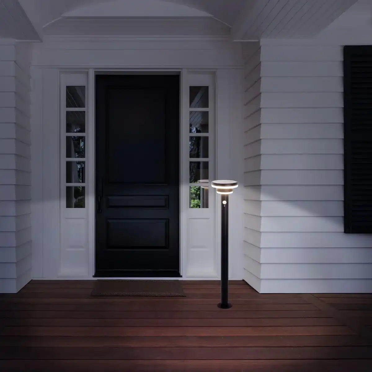 LED Solar-Stehleuchte "NORA" mit Erdspieß , für Außen, Erdspieß aus Metall und Kunststoff in Schwarz, mit integrierter LED
