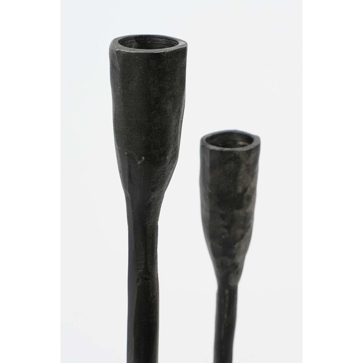 Stretto Kerzenständer – L21 x B10 x H41 cm – Schwarz