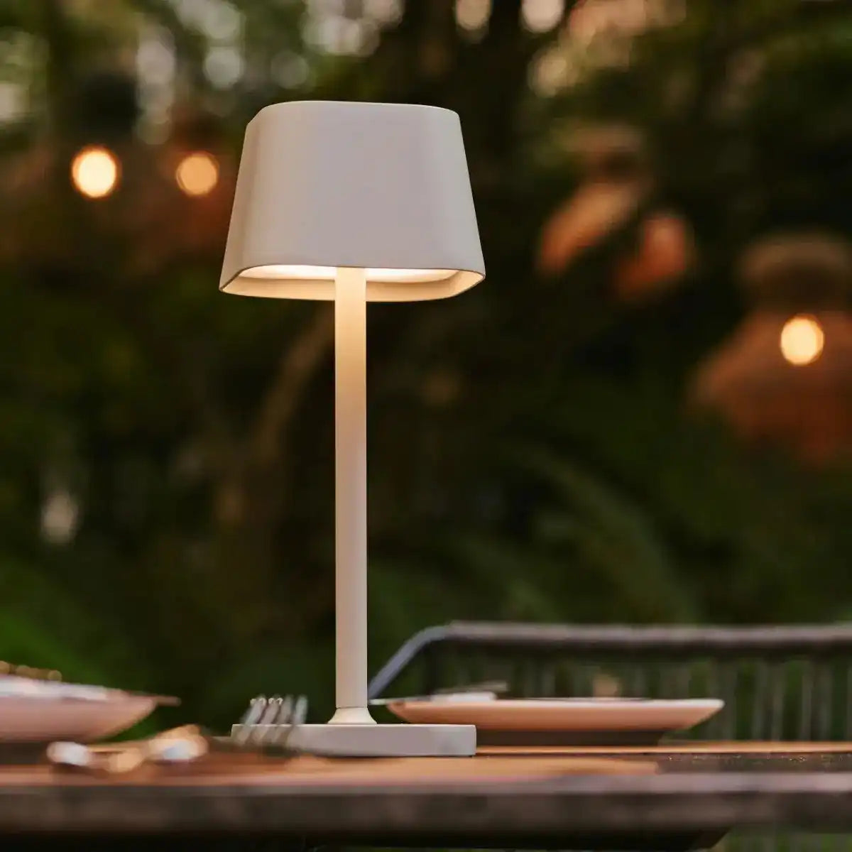 Ava Shadow Grey - wiederaufladbare Tischlampe | Stilvoll, schnurlos und dimmbar