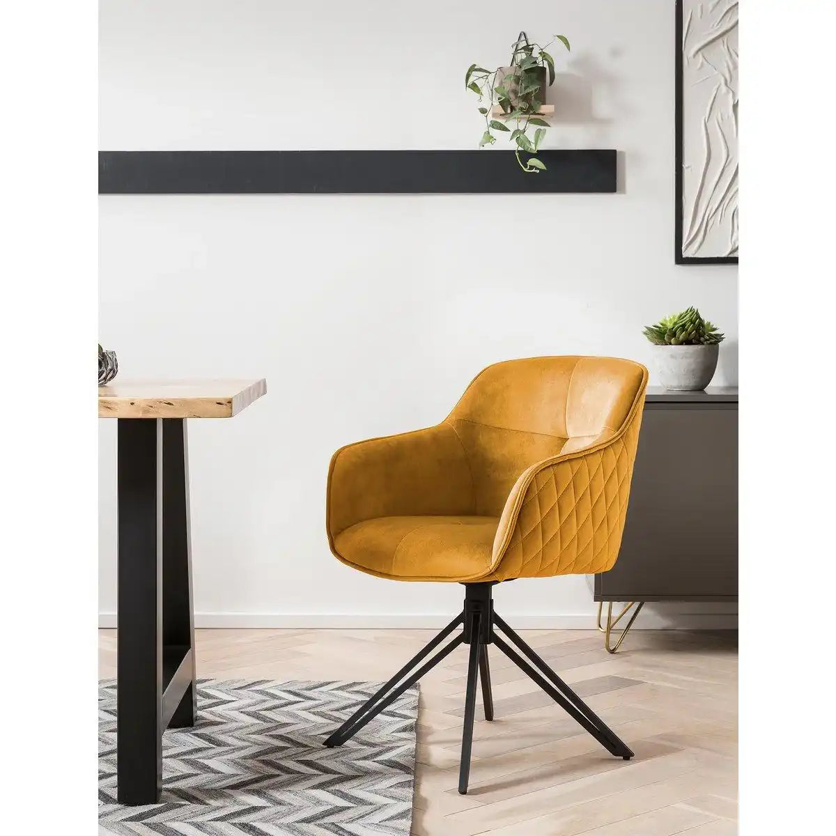 Armlehnstuhl mit Wabensteppung Gelb - HomeDesign Knaus