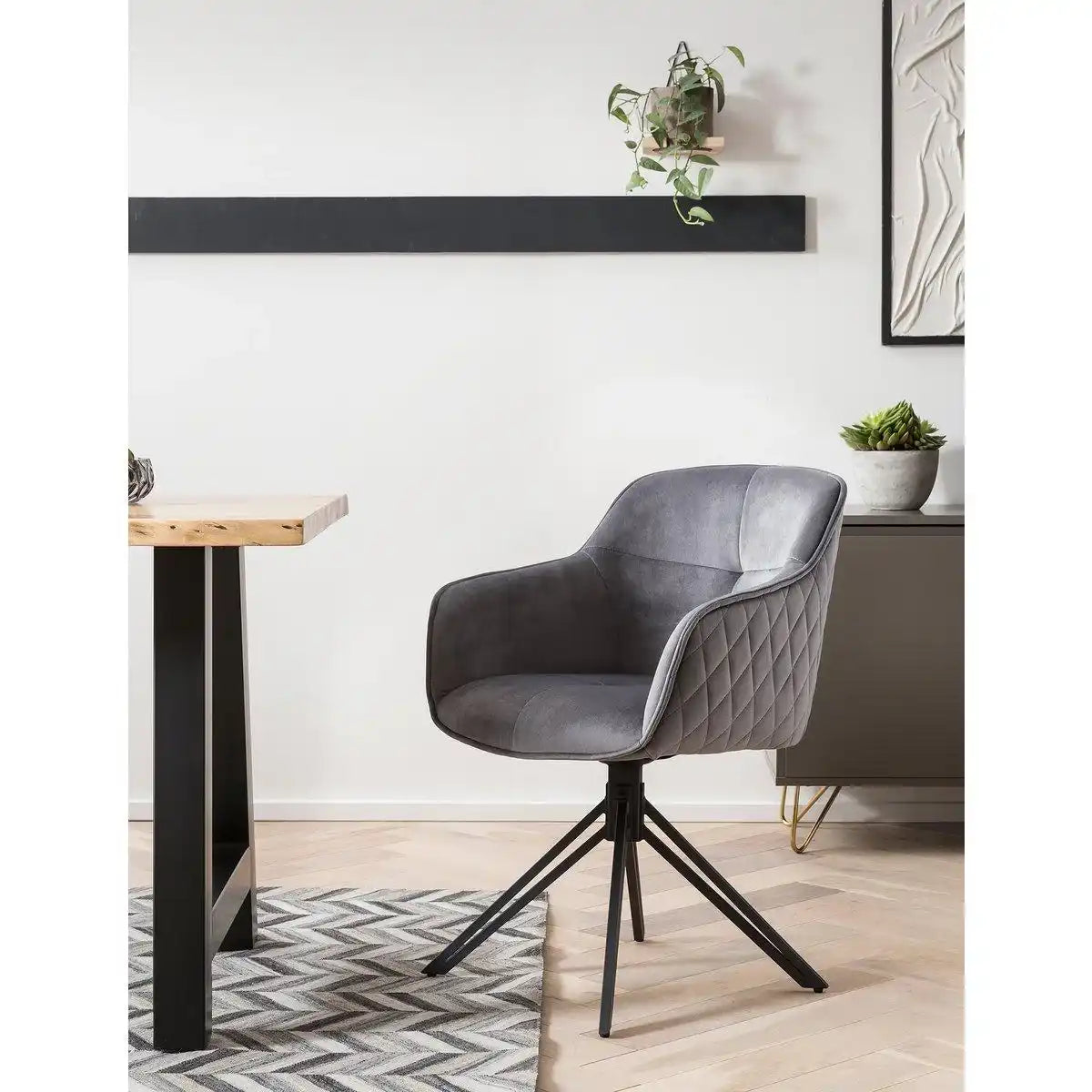 Armlehnstuhl mit Wabensteppung Grau - HomeDesign Knaus