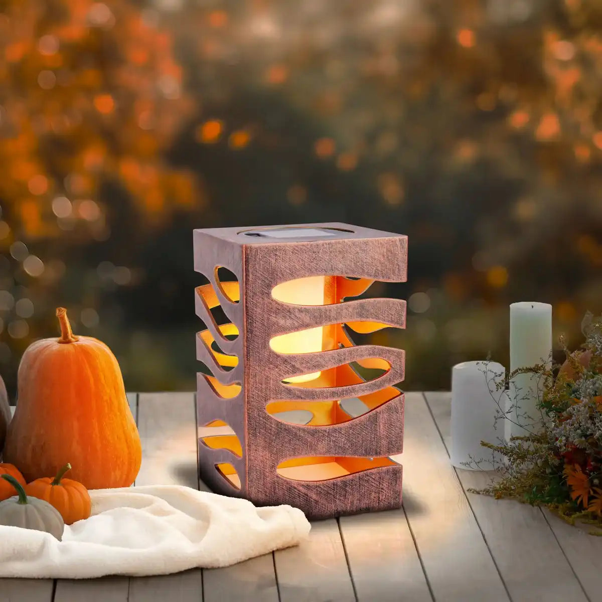 LED Deko-Solarleuchte "HILDA", 12,3 x 12,3 cm, 20 cm hoch, aus hochwertigem Kunststoff, innen Gold, außen gold-braunes Metall-Finish, integrierte LED, warmweiß