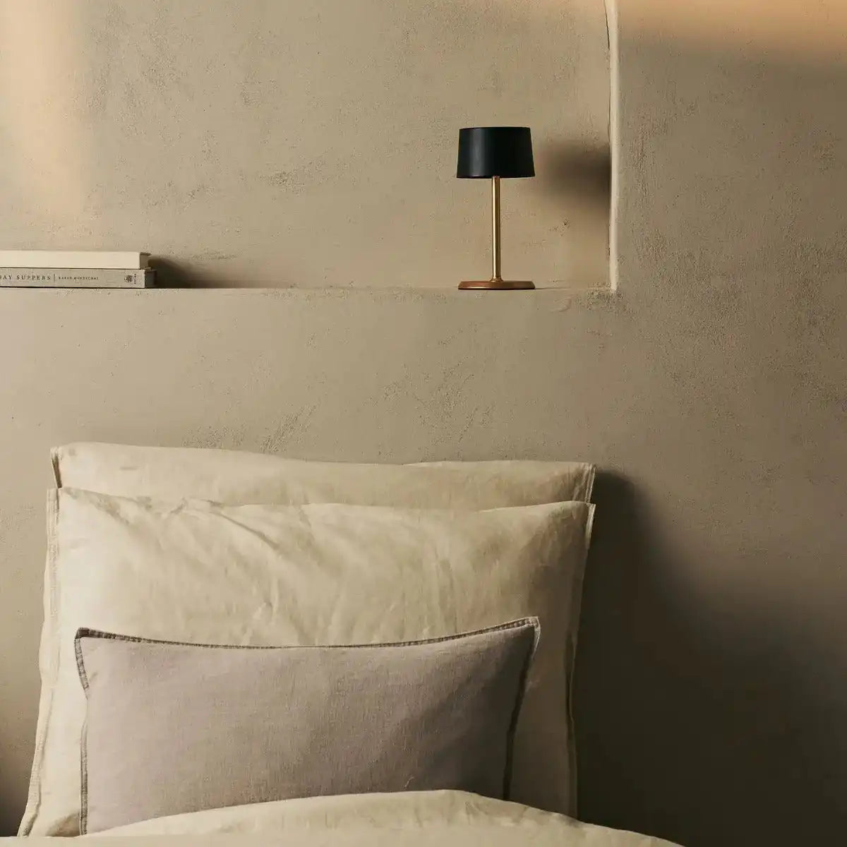 David Black & Gold wiederaufladbare Tischlampe 2 in 1 mit einstellbarer Höhe - dimmbar und kabellos mit 120 Stunden Akku