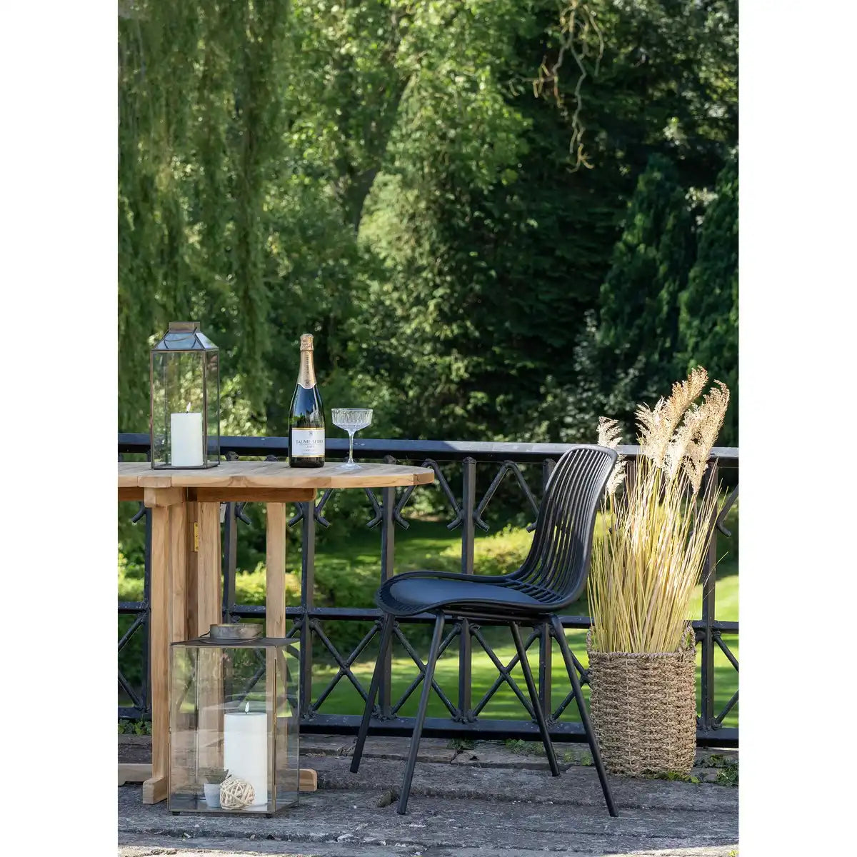 Branson Garden Stuhl - Schwarz, stapelbar, 55x46,5x82 cm - 4 -Set von 4