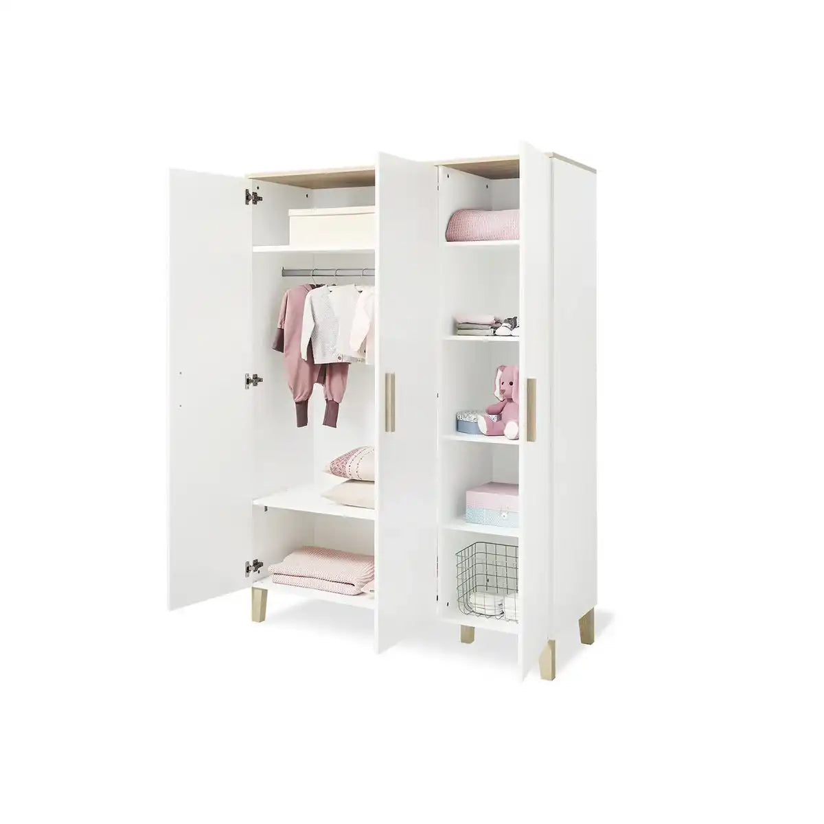 Baumschule 'Lumi' breit groß
3-teilig: Kinderbett, breite Wickelkommode, großer Kleiderschrank - HomeDesign Knaus