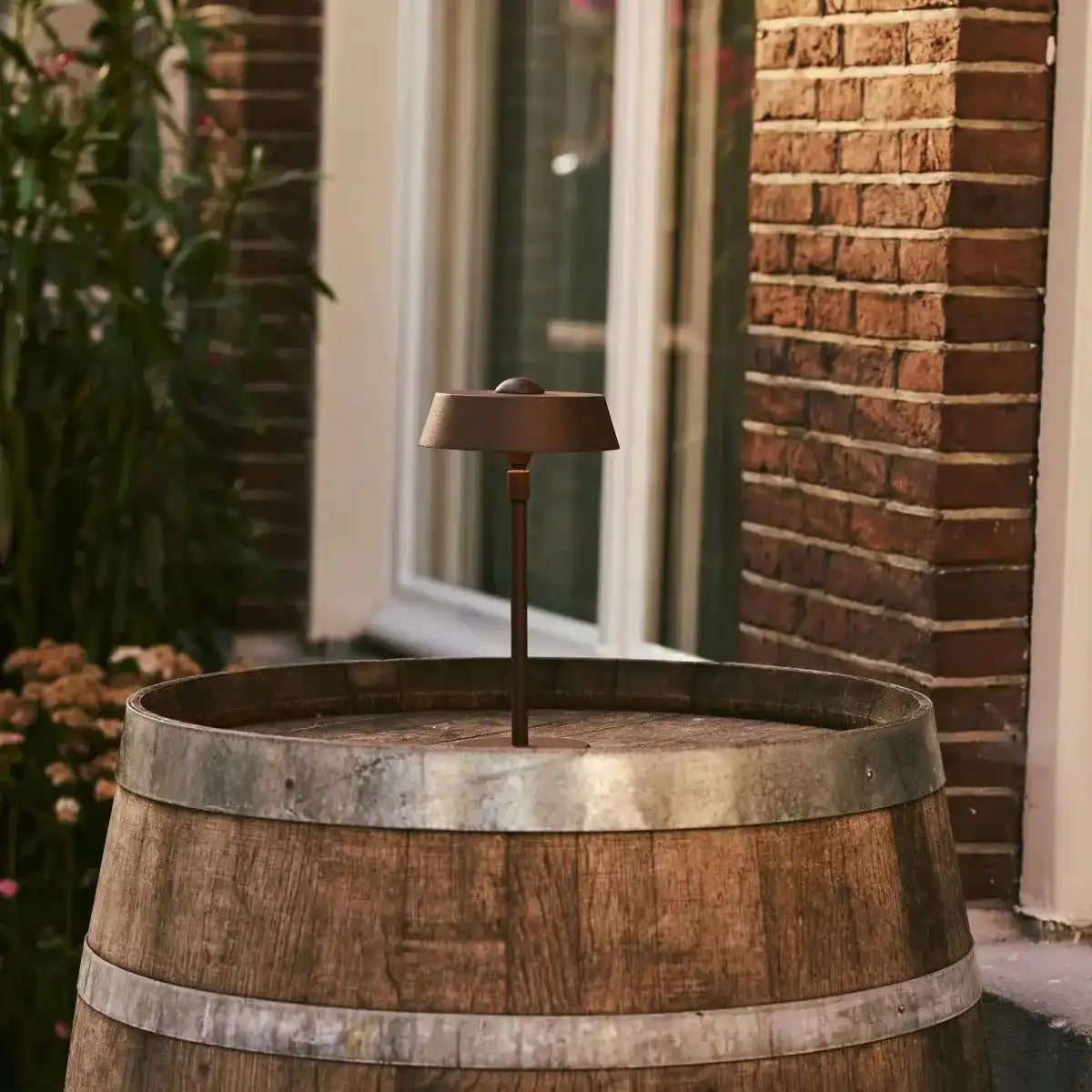 Luca Mocha Brown - USB wiederaufladbare Lampe l minimalistisch, verspielt und dimmbar