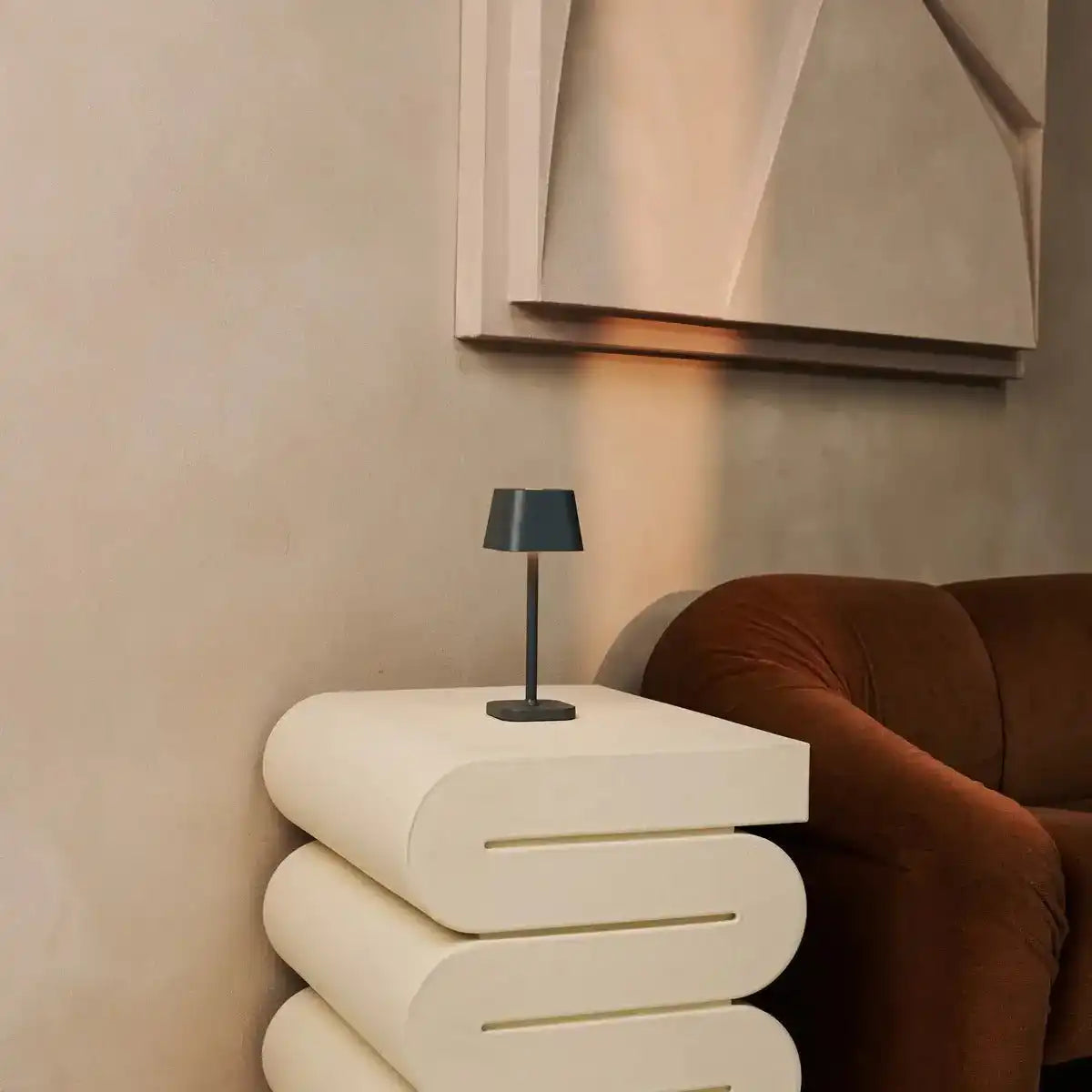Ava Steingrau - wiederaufladbare Tischlampe | Stilvoller, schnurloser Lampe und dimmbar