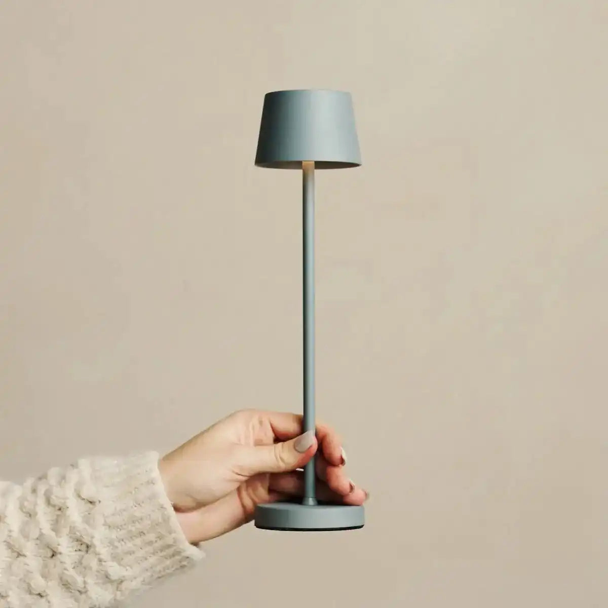 Vondel Mini Mouse Grey wiederaufladbar und schnurlose Lampe perfekt für die Gastgewerbebranche - drahtlos wiederaufladbar über Ladestation