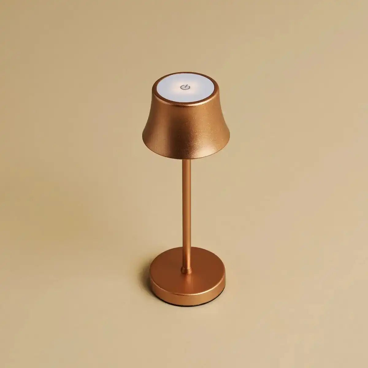 Combi-Set-4 x de pijp Mini Kupfer wiederaufladbare Tischlampen & 1 x Amstel Wireless Ladestation mit Qi-Technologie