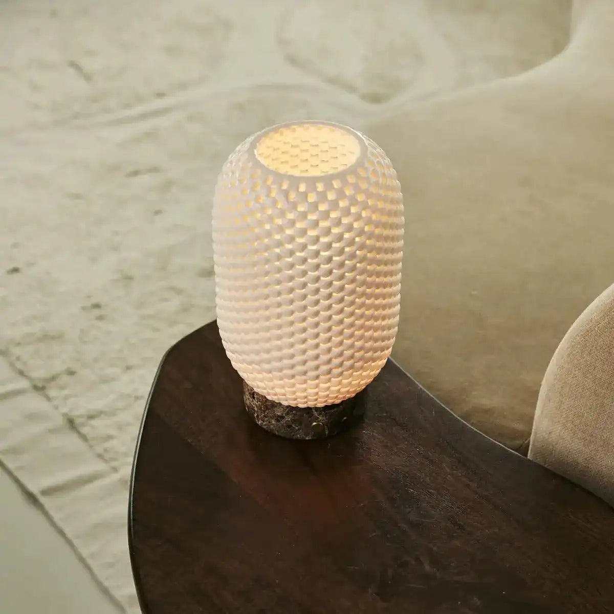 Aurora Marmor Cordless Tischlampe in 3D-gedrucktem Porzellan-wiederaufladbar, dimmbar und bis zu 100 Stunden Licht