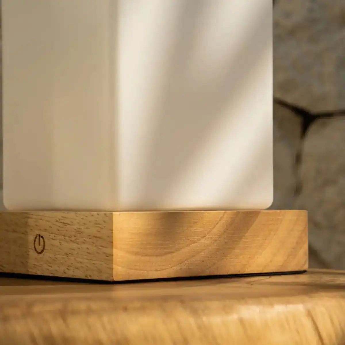 Zayn Hellbraun Holz wiederaufladbare Lampe dimmabel & kabellos & gute Batterie
