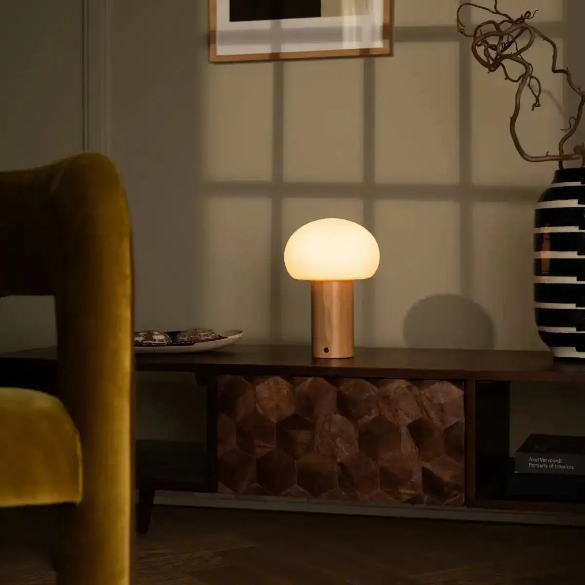 Sam hellbraunes Holztischlampe mit Glas & wiederaufladbarem Akku | Dimmbare und vielseitige Beleuchtung