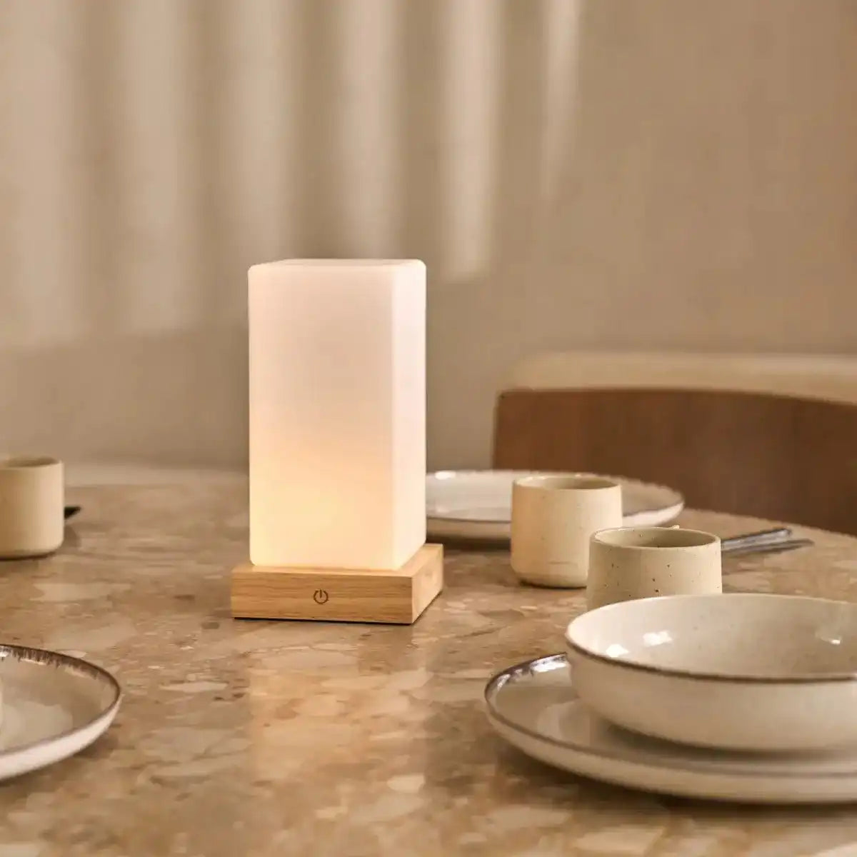 Zayn Hellbraun Holz wiederaufladbare Lampe dimmabel & kabellos & gute Batterie