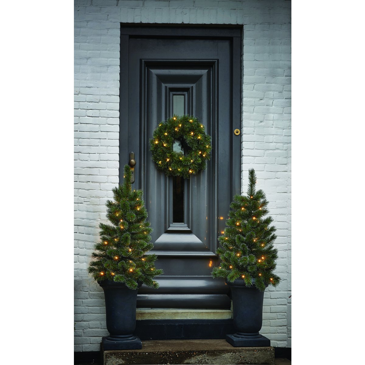 Glendon Set bestehend aus 2 Weihnachtsbäumen und 1 Kranz mit LED-Beleuchtung – Grün