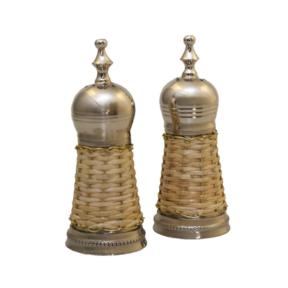 Saliere und beige Wicker Pepper