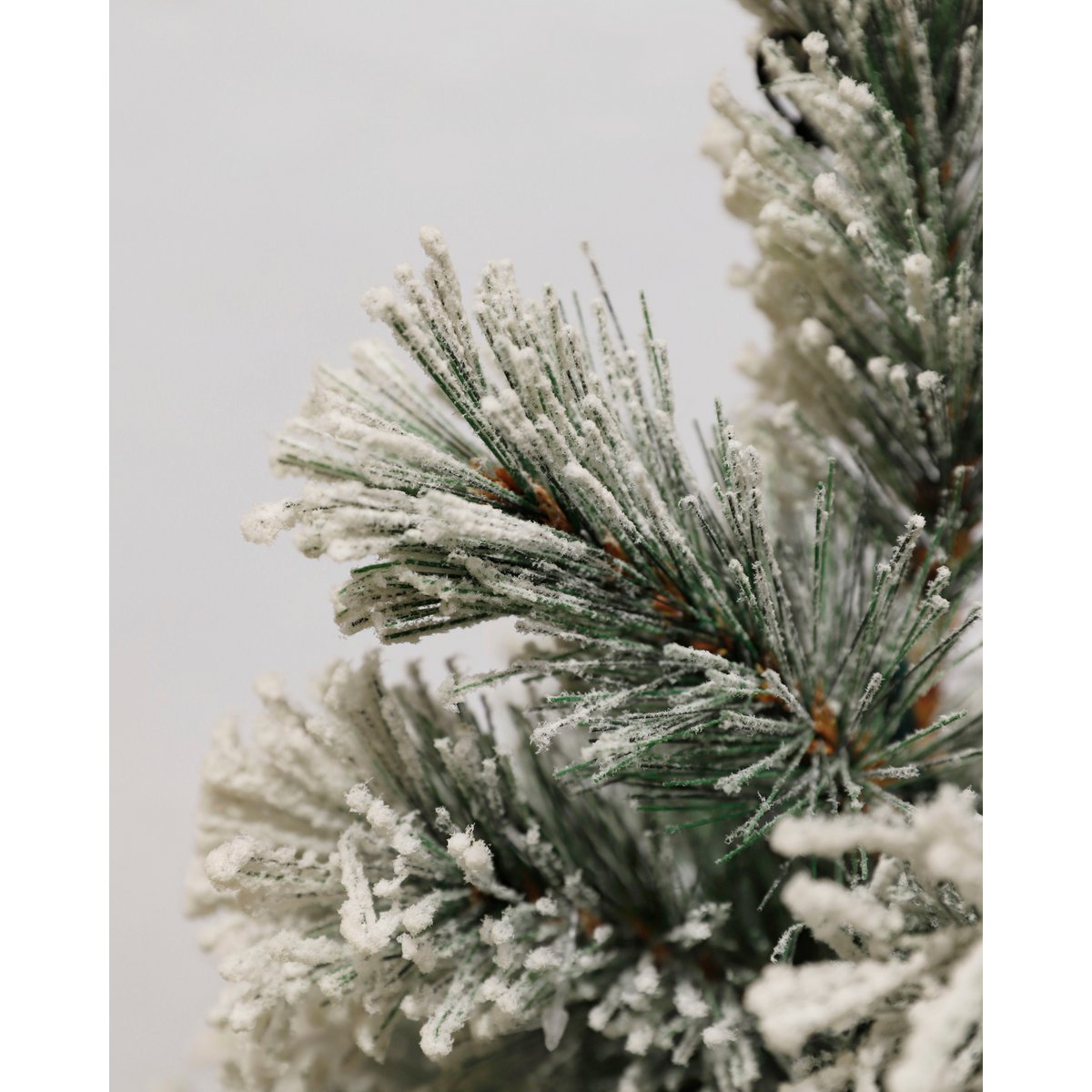 Dinsmore Künstlicher Weihnachtsbaum im Topf – H90 x Ø50 cm – Frosted Green