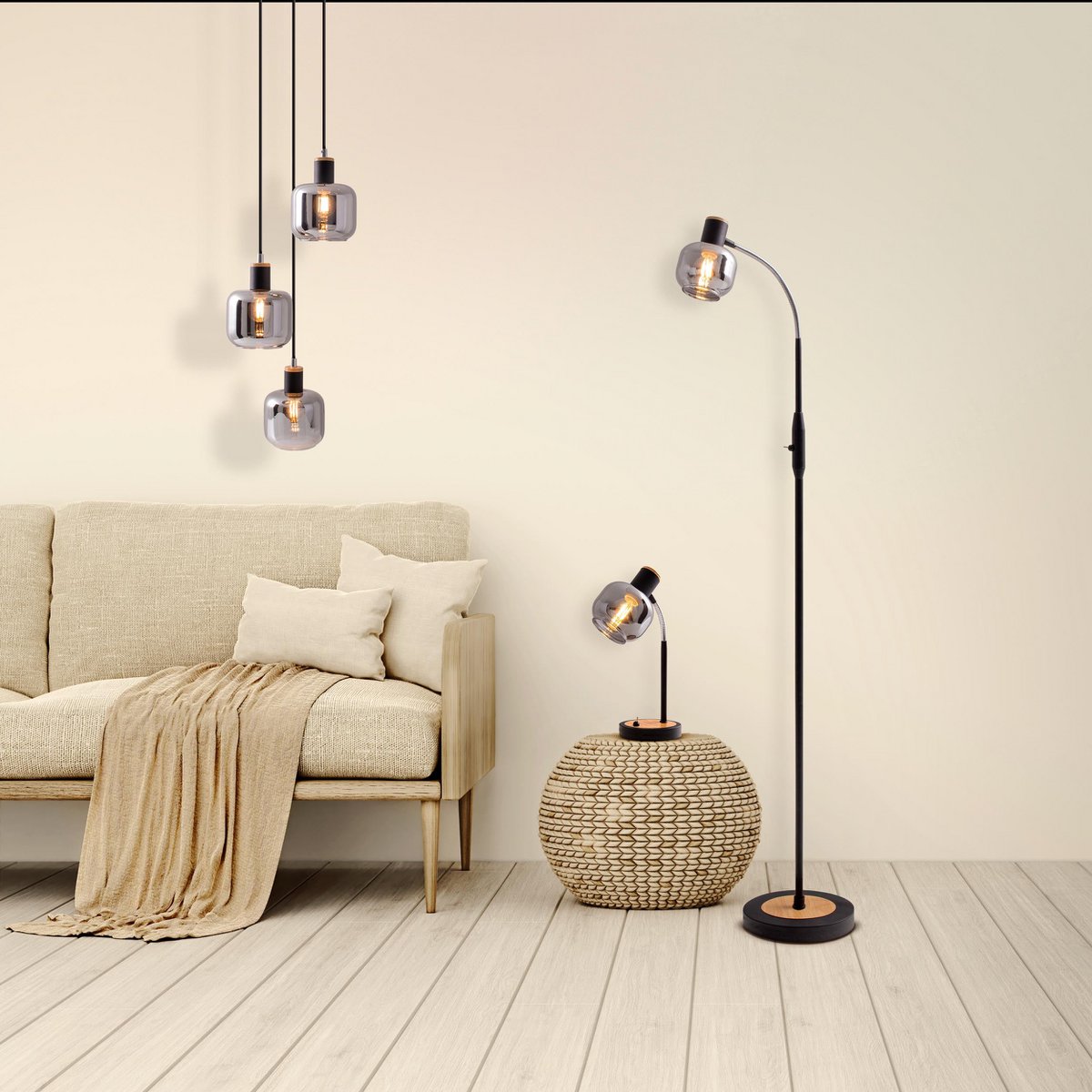 Glas-Stehleuchte "FUMOSO", Stehlampe aus Metall und Glas in Schwarz,, mit E14-Fassung, für Esszimmer, Wohnzimmer, Diele oder Büro, Stehlampe innen, 150 cm hoch.