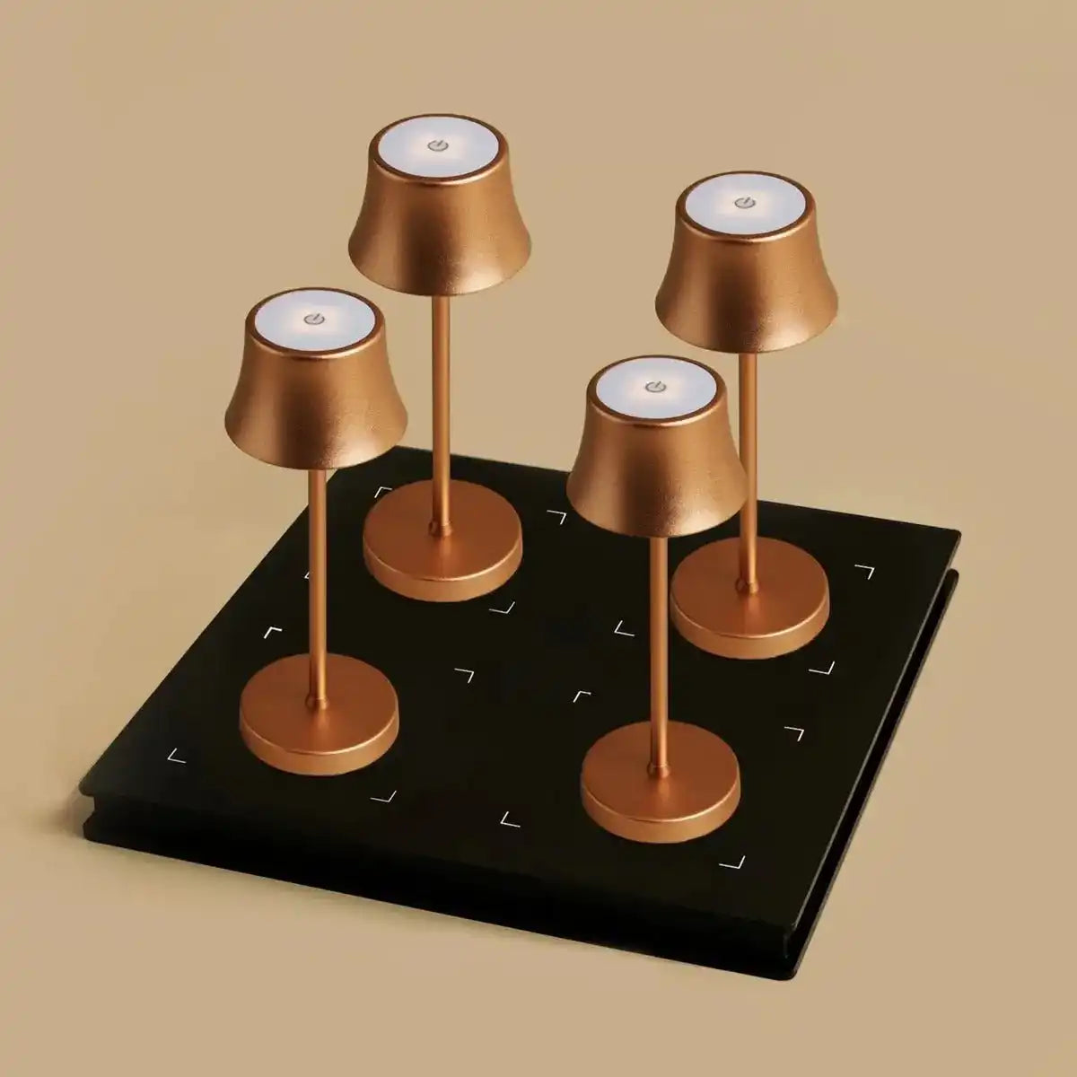 Combi-Set-4 x de pijp Mini Kupfer wiederaufladbare Tischlampen & 1 x Amstel Wireless Ladestation mit Qi-Technologie