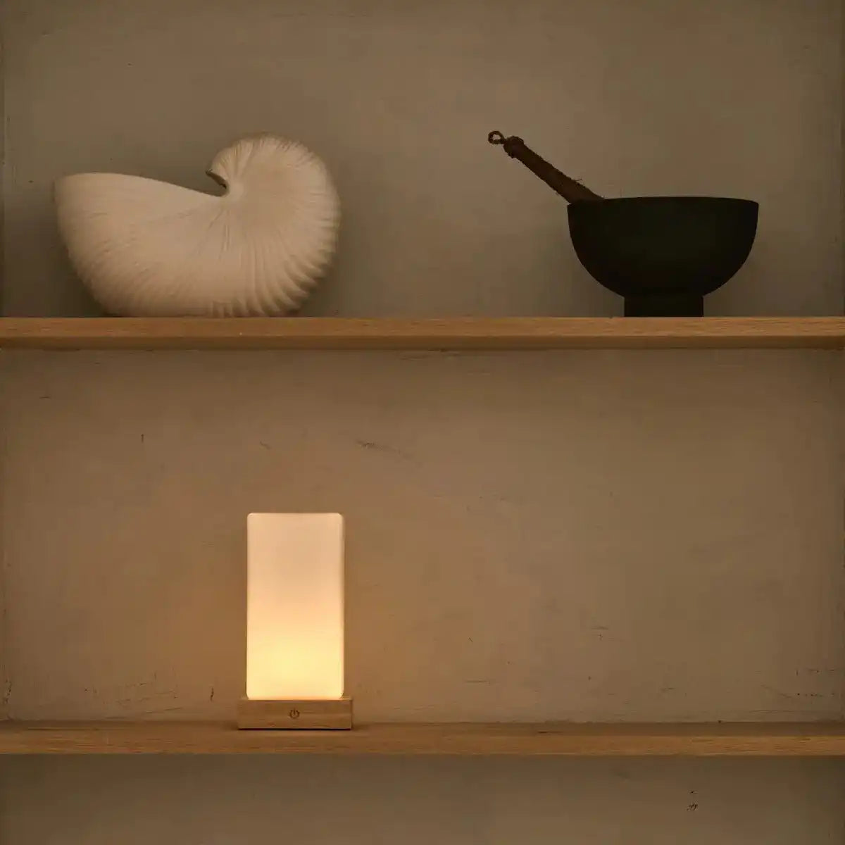 Zayn Hellbraun Holz wiederaufladbare Lampe dimmabel & kabellos & gute Batterie