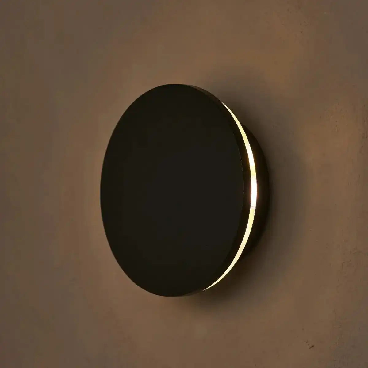 Lou Black Cordless Wall Light - wiederaufladbar und dimmbar mit Touch Control - 2700k warmes Licht