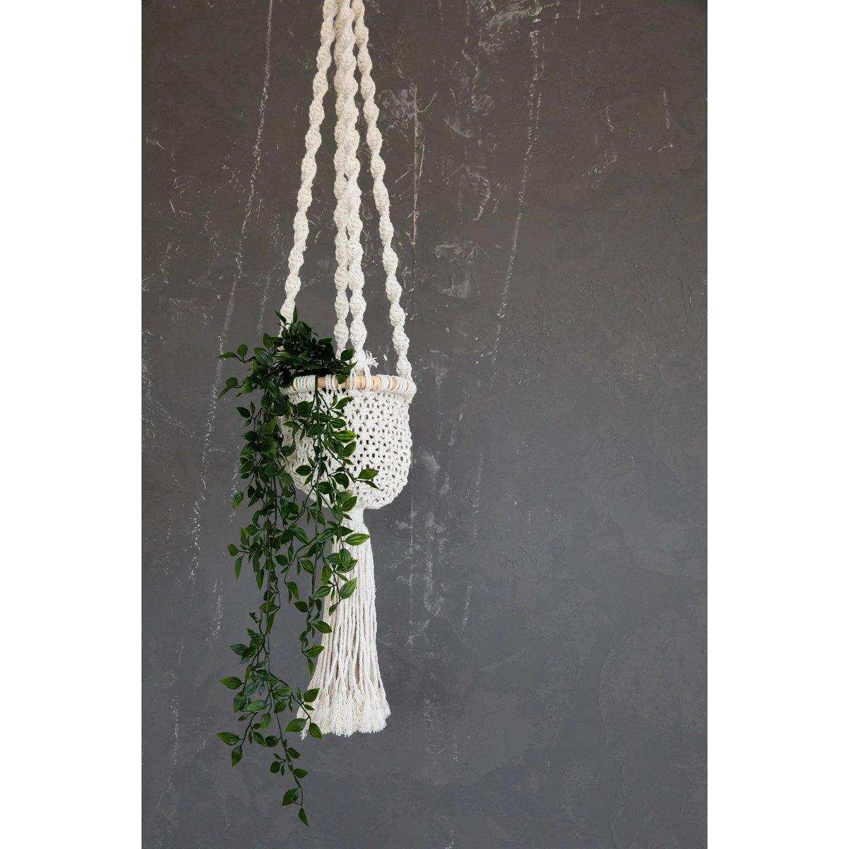 Der gedrehte Makramee-Pflanzenhalter – Naturweiß – L - HomeDesign Knaus