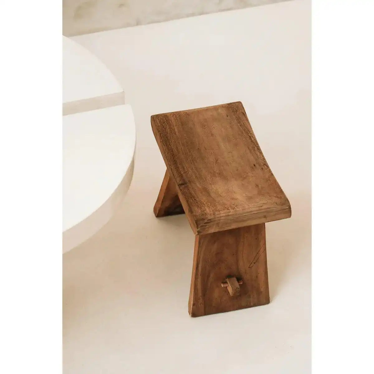 Der Suar-Hocker – 50 - HomeDesign Knaus